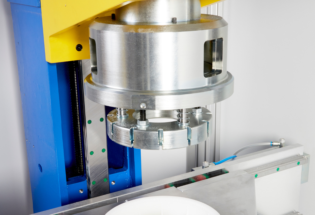 A spin welding machine that enhances eco-friendly option.
